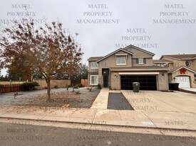 4333 Peninsula Dr in Modesto, CA - Building Photo
