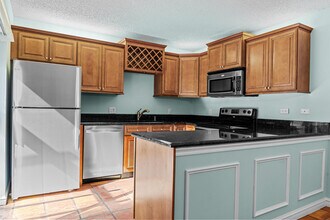 110 1st Terrace in Palm Beach Gardens, FL - Foto de edificio - Building Photo