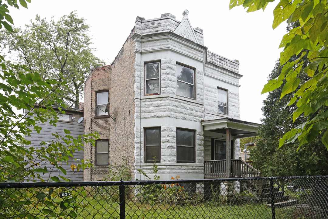 432 N Leamington Ave in Chicago, IL - Building Photo