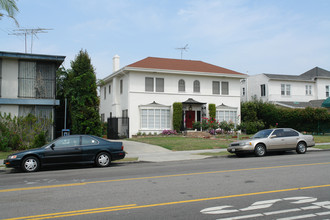 431 S Commonwealth Ave in Los Angeles, CA - Building Photo - Building Photo