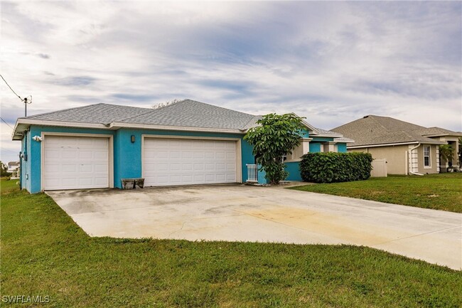 1244 N Gator Cir