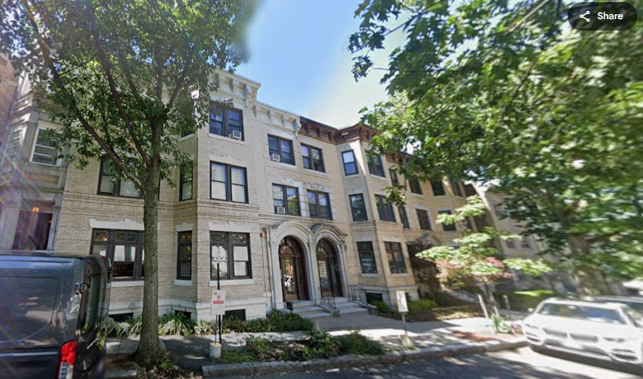 66 Marshal St, Unit 6 in Brookline, MA - Building Photo