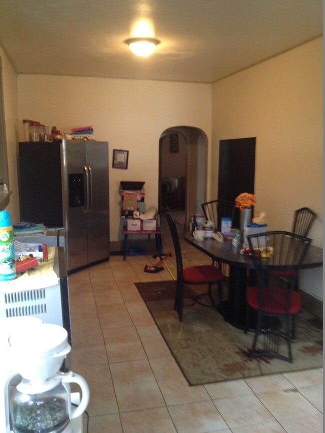 25 E Kerr St in Uniontown, PA - Building Photo - Building Photo