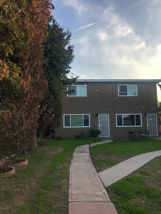 4556 W 163rd St in Lawndale, CA - Building Photo
