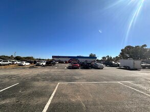 620 SE 15th Ave in Cape Coral, FL - Building Photo - Building Photo