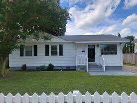 1506 E Cervantes St in Pensacola, FL - Building Photo