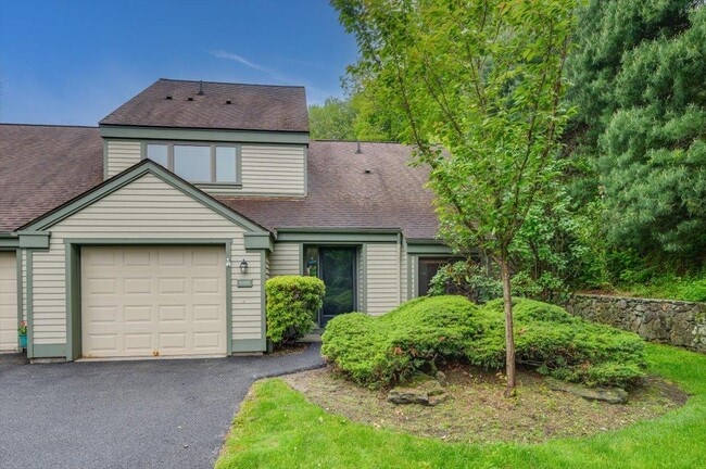 property at 605 Heritage Hills