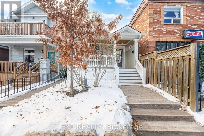 402 Woodfield Rd. in Toronto, ON - Building Photo - Building Photo