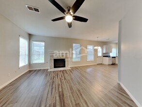 18007 Oakloch Ct in Richmond, TX - Building Photo - Building Photo