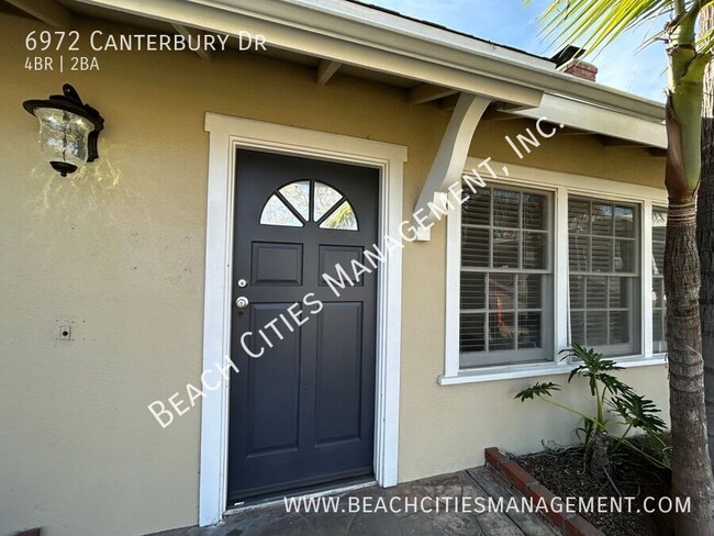 6972 Canterbury Dr in Huntington Beach, CA - Building Photo - Building Photo