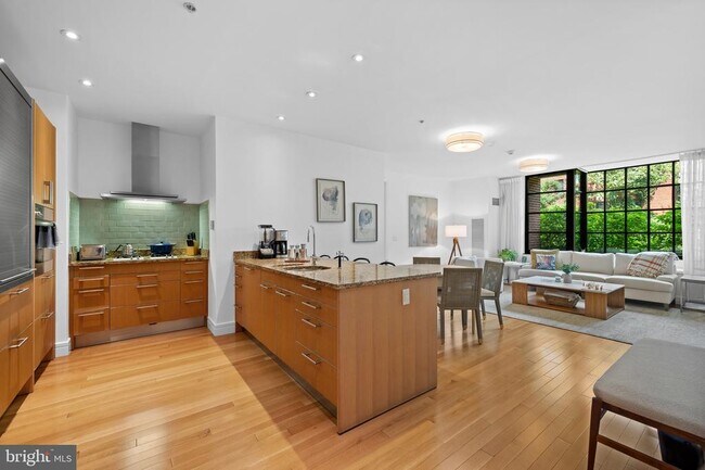 3303 Water St NW in Washington, DC - Building Photo - Building Photo