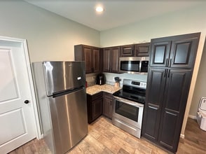 122 Scarborough St in Nacogdoches, TX - Building Photo - Building Photo