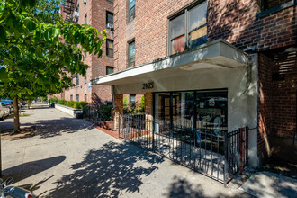 2411 Nostrand Ave in Brooklyn, NY - Building Photo - Building Photo