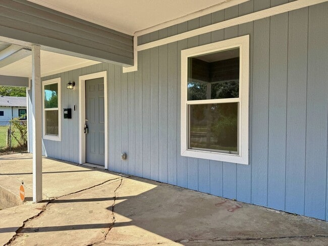 2304 10th St in Wichita Falls, TX - Building Photo - Building Photo