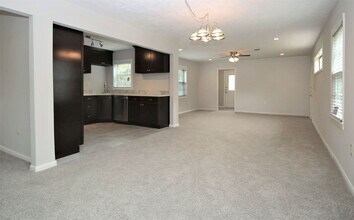 4830 Culmore Dr in Houston, TX - Building Photo - Building Photo