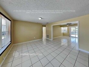 2522 Holly Rd in West Palm Beach, FL - Foto de edificio - Building Photo