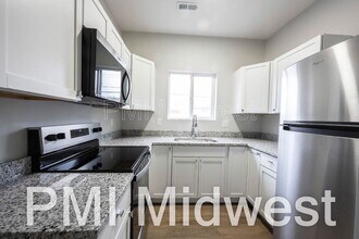 2810 E Michigan St in Indianapolis, IN - Building Photo - Building Photo