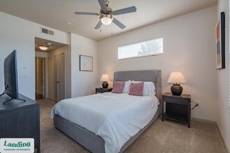 1111 Austin Hwy, Unit 2402 in San Antonio, TX - Building Photo - Building Photo