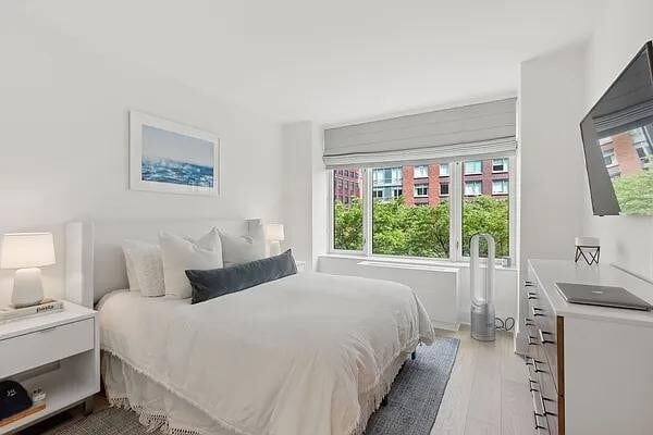 210 Warren St in New York, NY - Building Photo - Building Photo