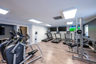 Lake Castleton Apartments in Indianapolis, IN - Building Photo - Interior Photo