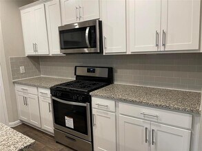 618 Golden Grove Pkwy in San Marcos, TX - Building Photo - Building Photo