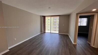 218 NW 12th Ave in Miami, FL - Building Photo - Building Photo