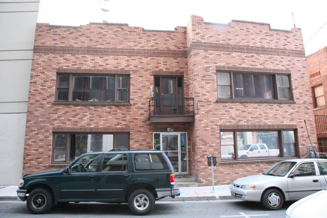 108 Roff Way in Reno, NV - Building Photo