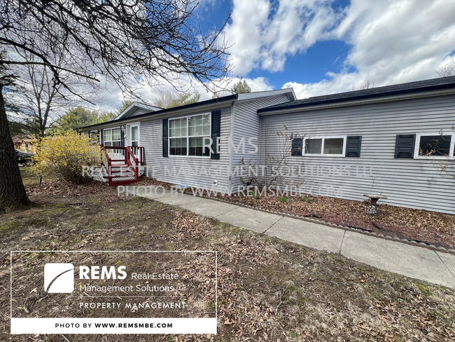 property at 115 Northwoods Cir