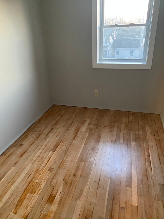 property at 8011 Stratman Rd