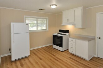 12 Pine St in Montgomery, AL - Building Photo - Building Photo