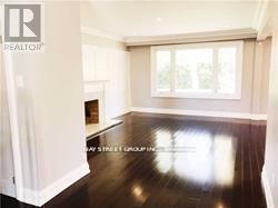 557 The Kingsway in Toronto, ON - Building Photo - Building Photo