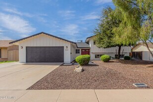 4414 S Newberry Rd in Tempe, AZ - Building Photo