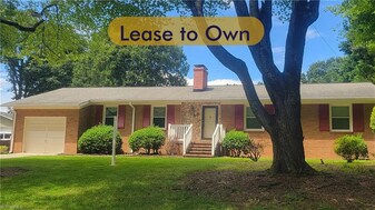 6112 Lea Ray Dr in Greensboro, NC - Building Photo