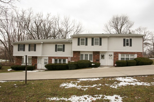762 Mentor Ave in Painesville, OH - Building Photo - Building Photo