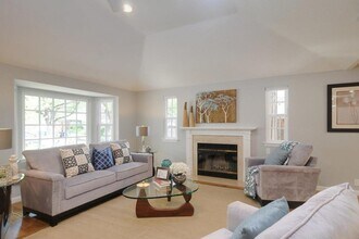 2726 Kipling St in Palo Alto, CA - Building Photo - Building Photo