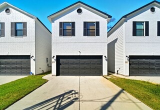 4615 Ireland St in Houston, TX - Building Photo - Building Photo