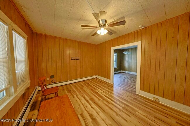2140 Pond Ave in Scranton, PA - Building Photo - Building Photo