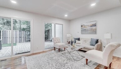 1669 Valencia Way in Reston, VA - Building Photo - Building Photo
