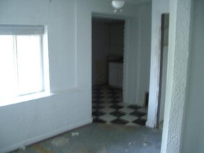 1732 Bellefontaine St in Indianapolis, IN - Foto de edificio - Building Photo