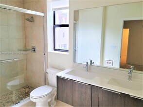 10401 NW 82nd St, Unit 6 in Doral, FL - Building Photo - Building Photo