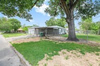 939 Christine St photo'