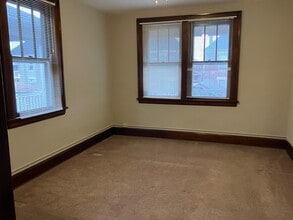 121 W 33rd St, Unit #2 in Covington, KY - Foto de edificio - Building Photo