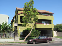 1069 Martin Luther King Jr Ave in Long Beach, CA - Foto de edificio - Building Photo