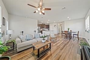 2210 Islawild Wy in Texas City, TX - Building Photo - Building Photo