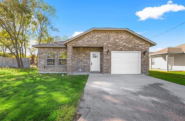 4215 Oneal St in Greenville, TX - Building Photo