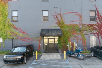 Pike St. Rentals LLC in Pontiac, MI - Foto de edificio - Building Photo