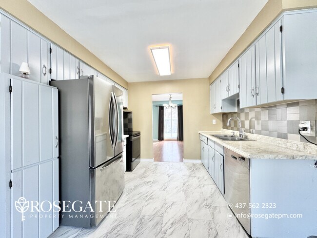 1377 Everton St in Pickering, ON - Building Photo - Building Photo