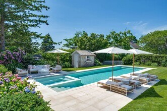 15 Montclair Ave in Shelter Island, NY - Foto de edificio - Building Photo