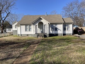 858 Gracey Ave, Unit A in Clarksville, TN - Building Photo - Building Photo