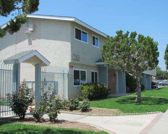 Park Parthenia Village in Northridge, CA - Foto de edificio